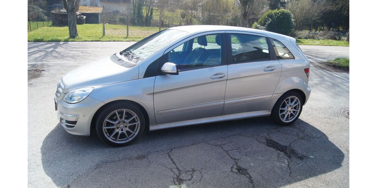 Mercedes-Benz B 180 122.605 km 7.200 &euro; Bad Rappenau 74906