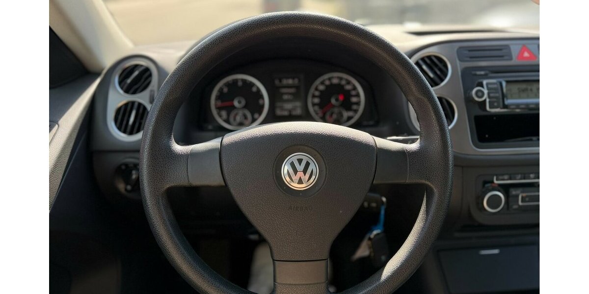 VW Tiguan 2.0 TDI DSG 4Motion 1. Hand AHK 172.000 km 8.990 &euro; Neckarsulm 74172