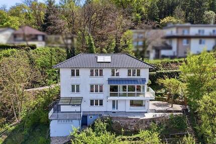 Haus Weingarten - 8 Zimmer, 198 m&sup2;, 989.000&euro; | Angebot:26273933