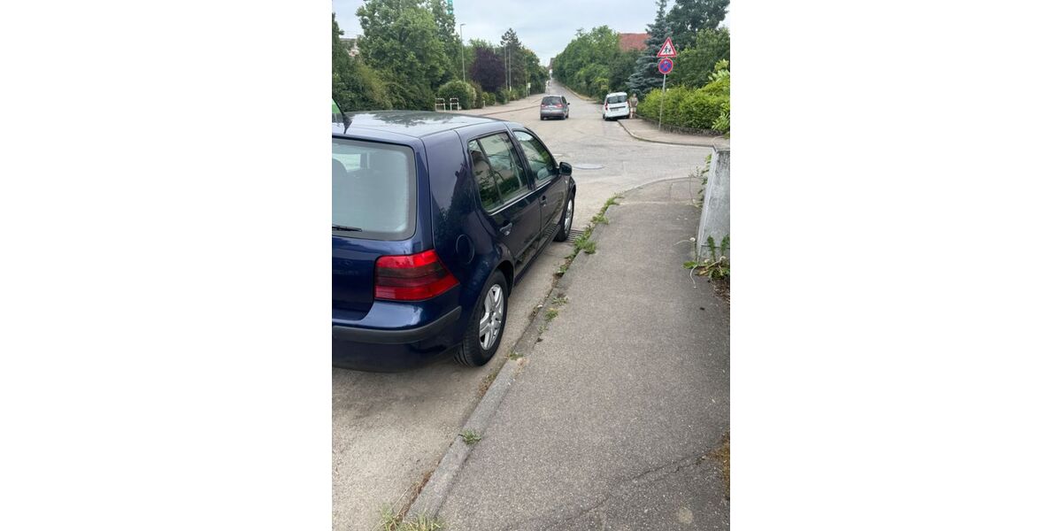 VW Golf 82.500 km 4.000 &euro; Markgröningen 71706