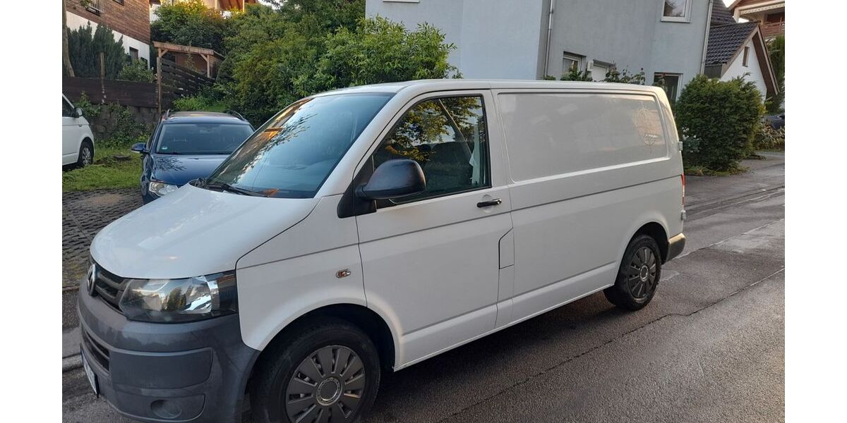 VW T5 andere 242.000 km 5.990 &euro; Leingarten 74211