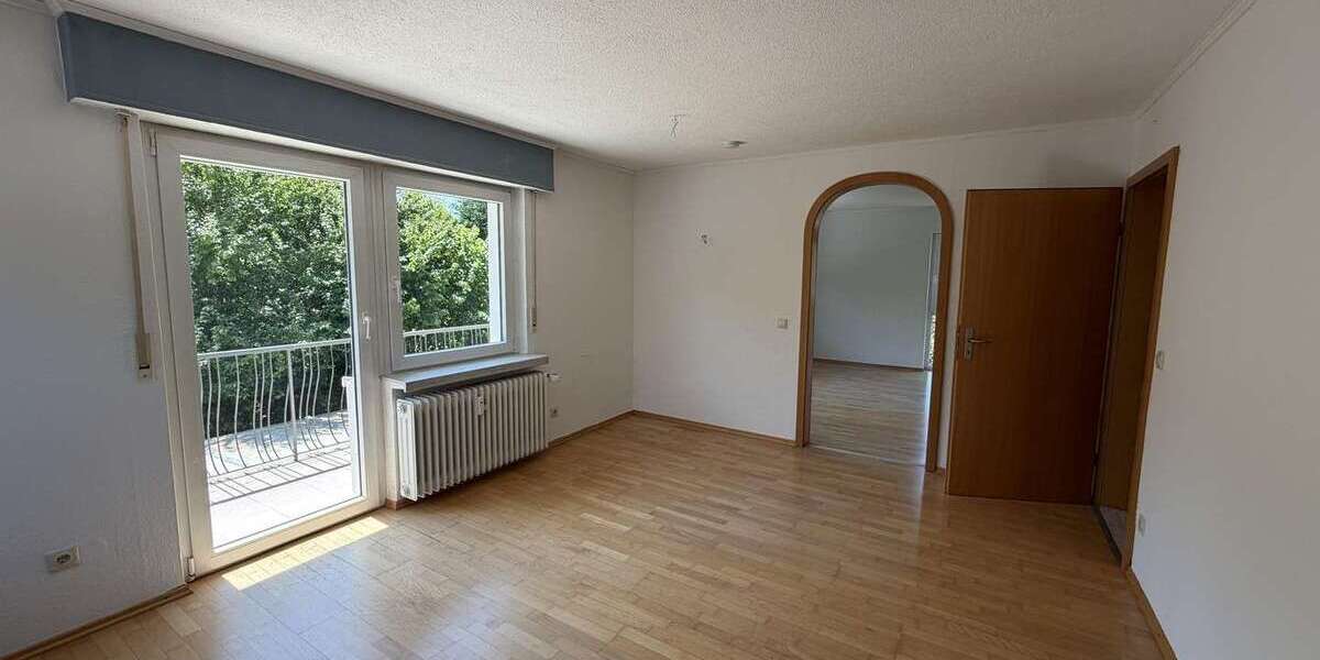 Etagenwohnung Wiesloch - 5.5 Zimmer, 97 m&sup2;, 1.200&euro; | Angebot:27100946