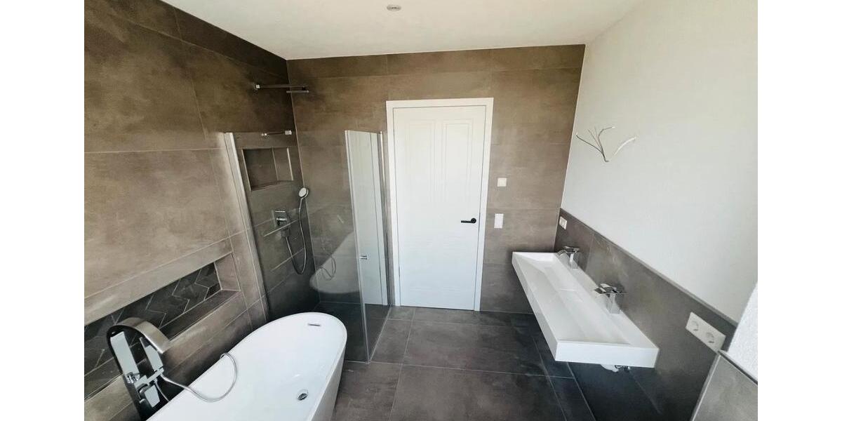 Einfamilienhaus Haßmersheim - 4 Zimmer, 138 m&sup2;, 1.550&euro; | Angebot:25899662