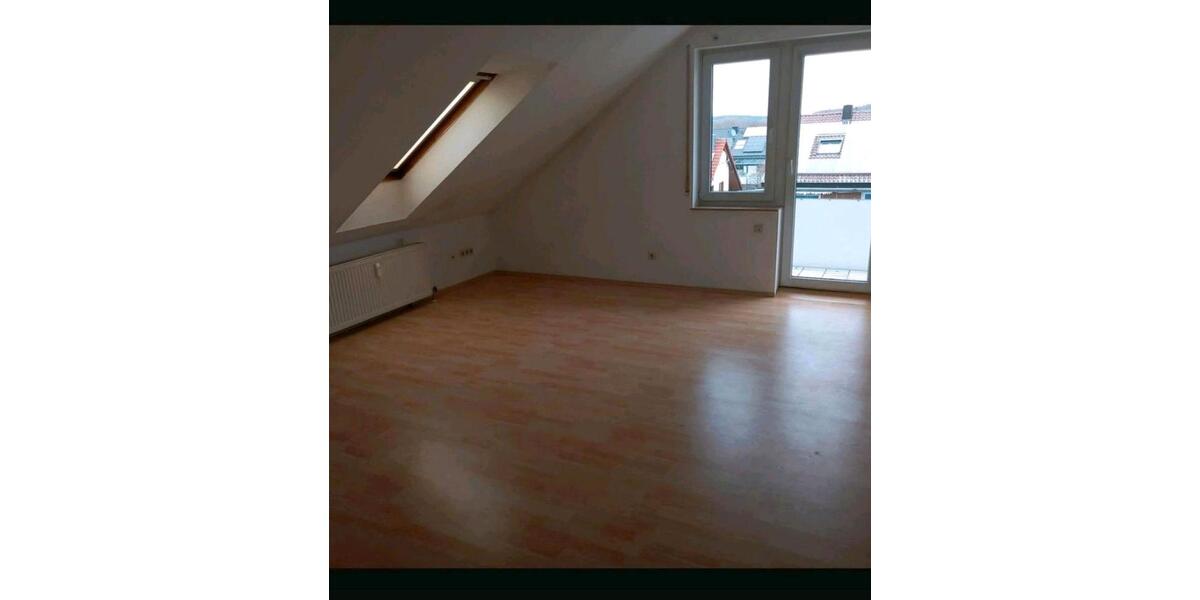 Dachgeschoßwohnung Niefern-Öschelbronn Öschelbronn - 1 Zimmer, 980&euro; | Angebot:23593600