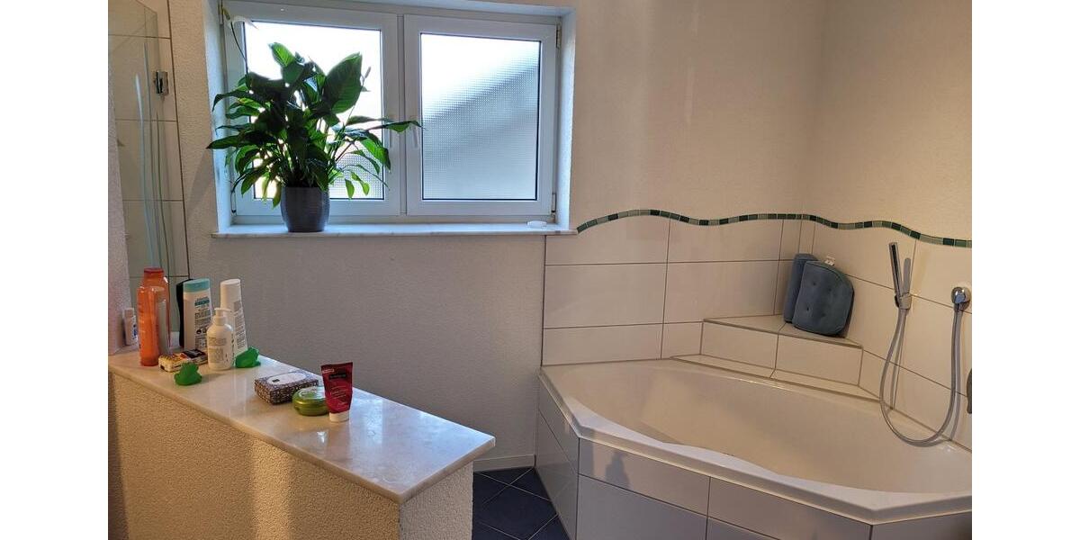 Erdgeschoßwohnung Eppingen - 2.5 Zimmer, 130 m&sup2;, 1.280&euro; | Angebot:25419449