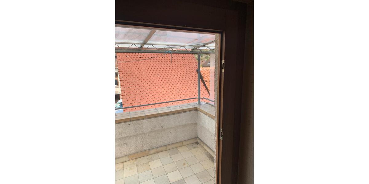 Dachgeschoßwohnung Bruchsal - 1 Zimmer, 12 m&sup2;, 500&euro; | Angebot:25961969