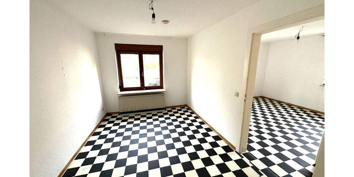 Einfamilienhaus Lobbach / Waldwimmersbach Waldwimmersbach - 9 Zimmer, 200 m&sup2;, 299.000&euro; | Angebot:25693260