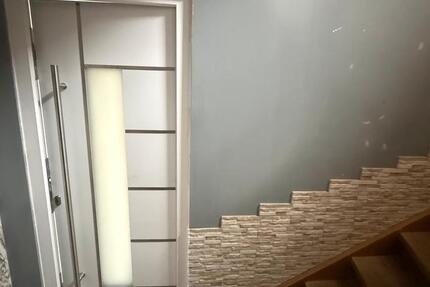 Wohnung Illingen - 3 Zimmer, 80 m&sup2;, 900&euro; | Angebot:25612113