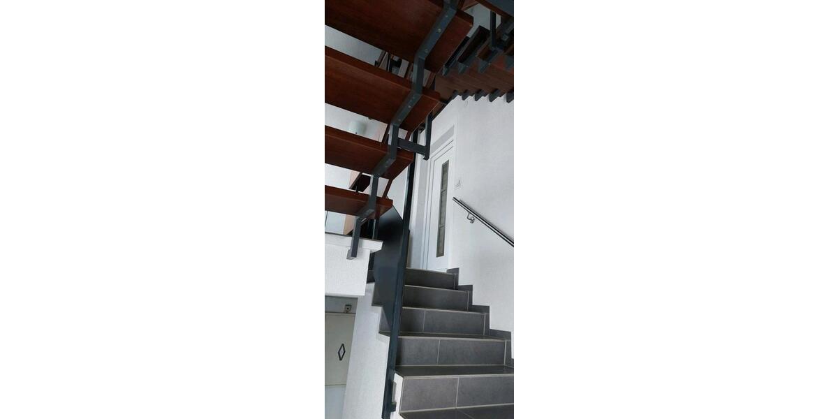 Mehrfamilienhaus, Wohnhaus Leingarten - 7 Zimmer, 159 m&sup2;, 480.000&euro; | Angebot:26681438