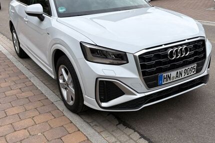 Audi Q2 15.000 km 30.000 &euro; Neckarsulm 74172
