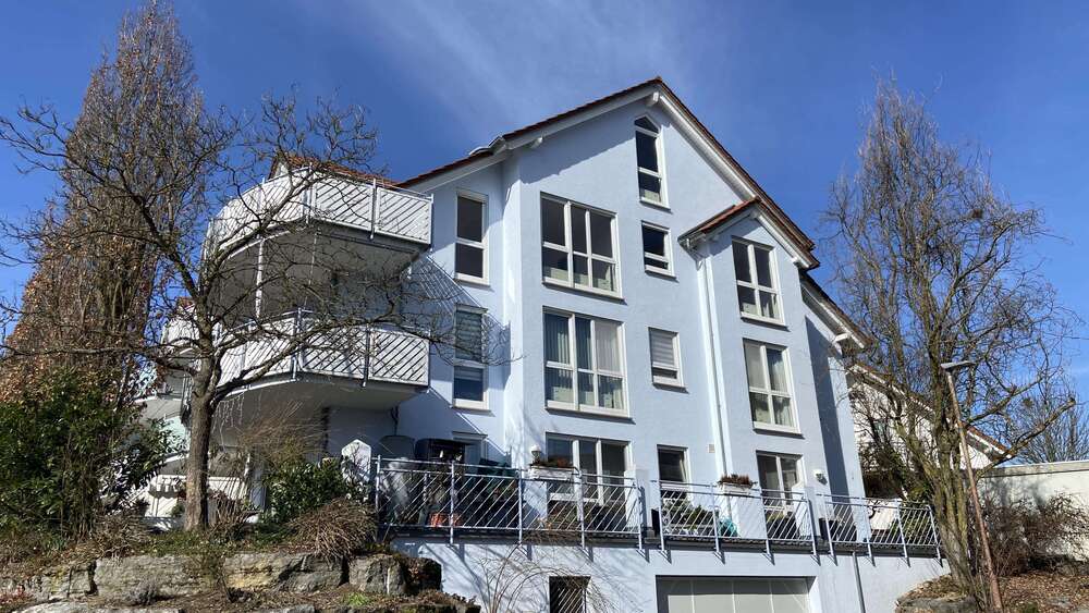 Etagenwohnung Brackenheim - 4.5 Zimmer, 107 m&sup2;, 350.000&euro; | Angebot:25194289