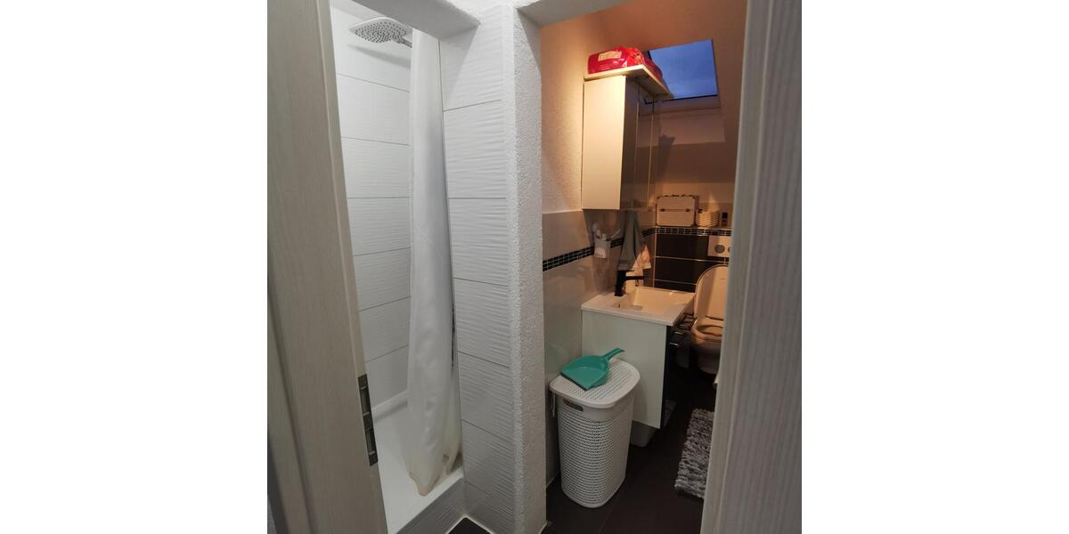 Dachgeschoßwohnung Bretten - 3 Zimmer, 80 m&sup2;, 900&euro; | Angebot:25395881