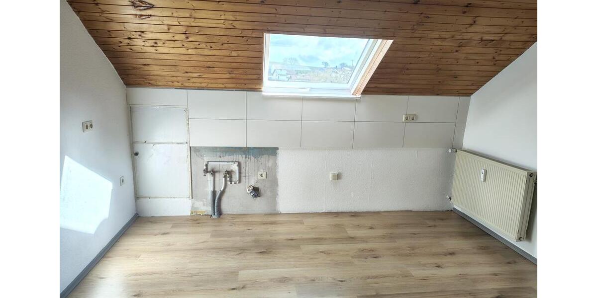 Dachgeschoßwohnung Neckarbischofsheim - 2 Zimmer, 47 m&sup2;, 620&euro; | Angebot:25976189