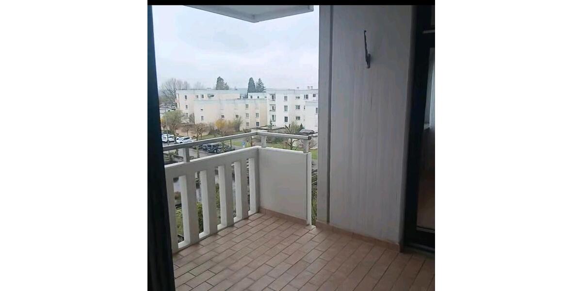 Etagenwohnung Besigheim - 3 Zimmer, 80 m&sup2;, 1.100&euro; | Angebot:25935924