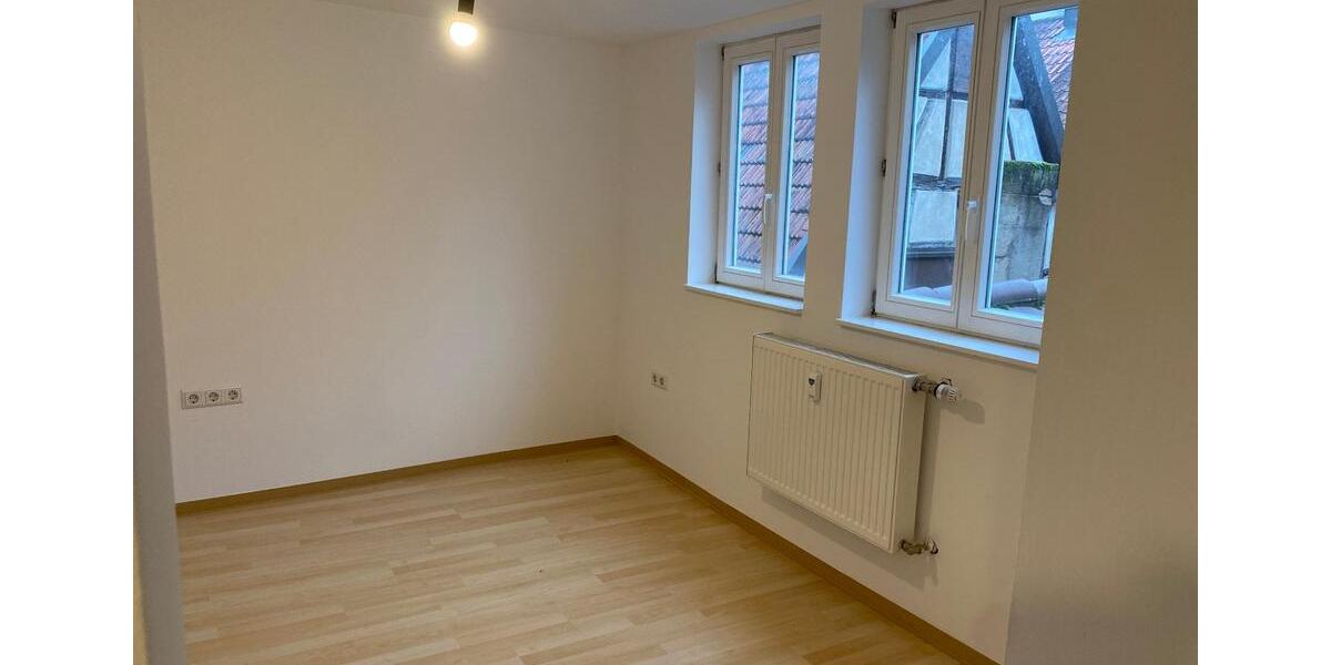 Etagenwohnung Mosbach - 3 Zimmer, 90 m&sup2;, 850&euro; | Angebot:25292943