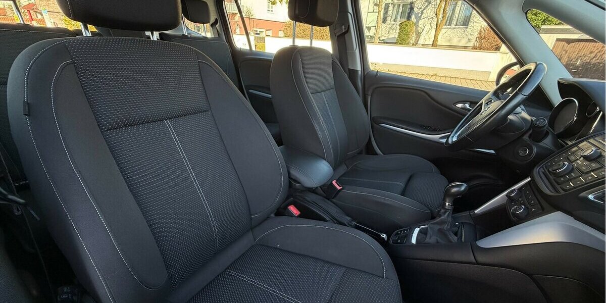 Opel Zafira Tourer Business Edition Navi 1. Hand 114.000 km 9.490 &euro; Neckarsulm 74172