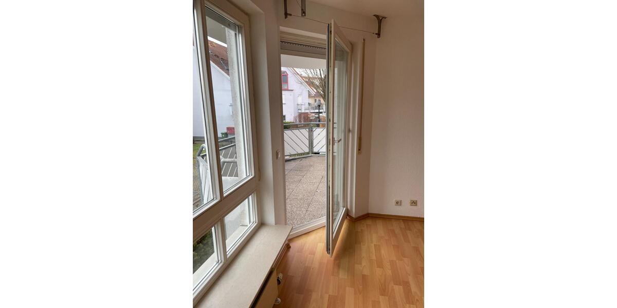 Etagenwohnung Sachsenheim - 2.5 Zimmer, 64 m&sup2;, 255.000&euro; | Angebot:24786865