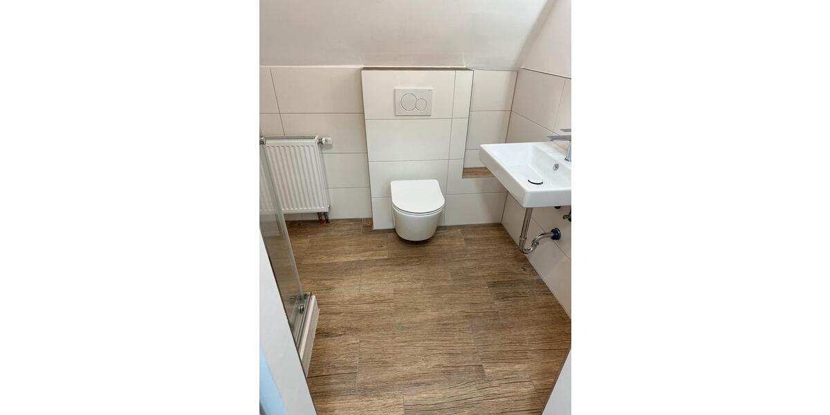 Etagenwohnung Kraichtal - 3 Zimmer, 65 m&sup2;, 990&euro; | Angebot:25942976