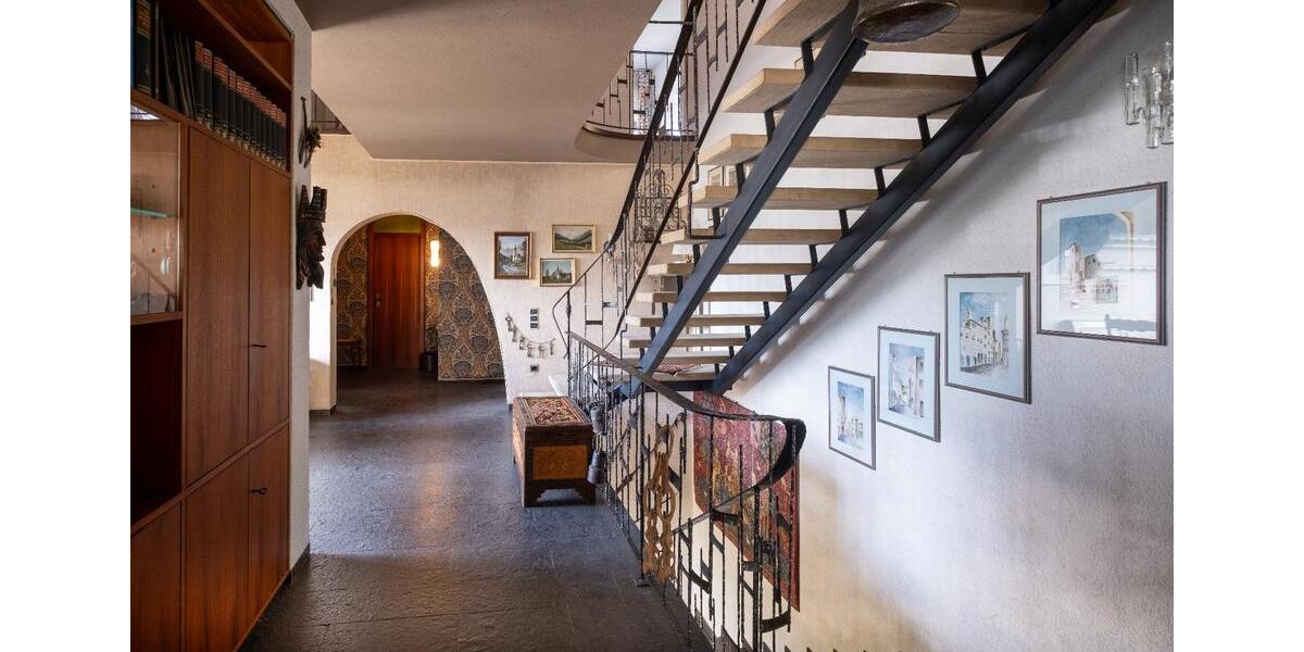 Einfamilienhaus Niefern-Öschelbronn Öschelbronn - 10 Zimmer, 459 m&sup2;, 950.000&euro; | Angebot:25352401