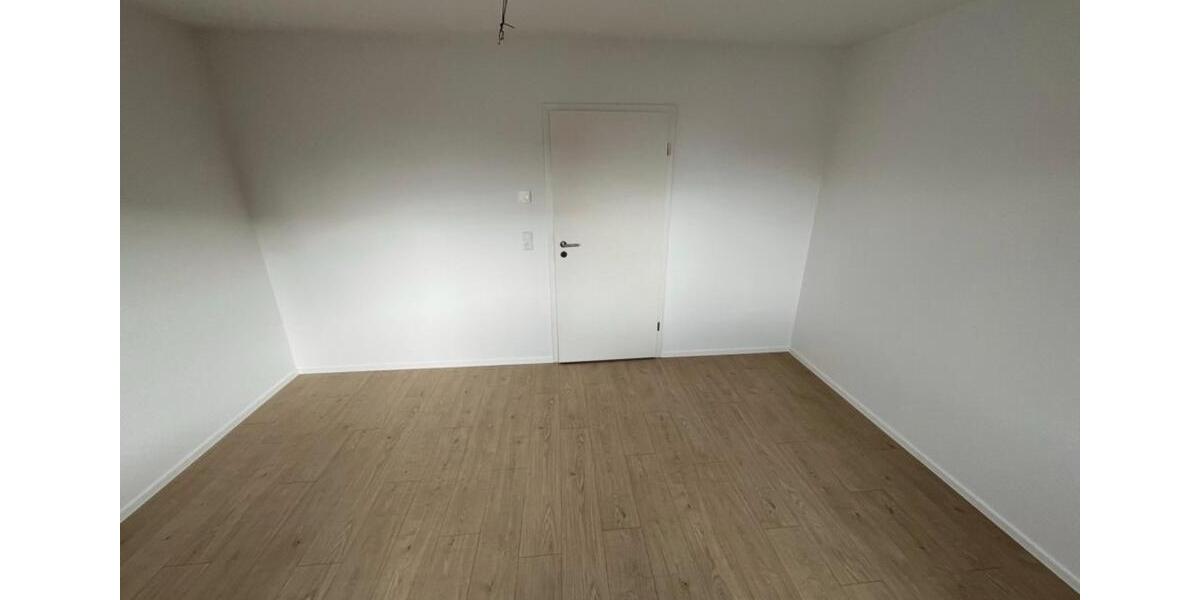 Reihenhaus Weingarten (Baden) - 5.5 Zimmer, 111 m&sup2;, 1.715&euro; | Angebot:24830170