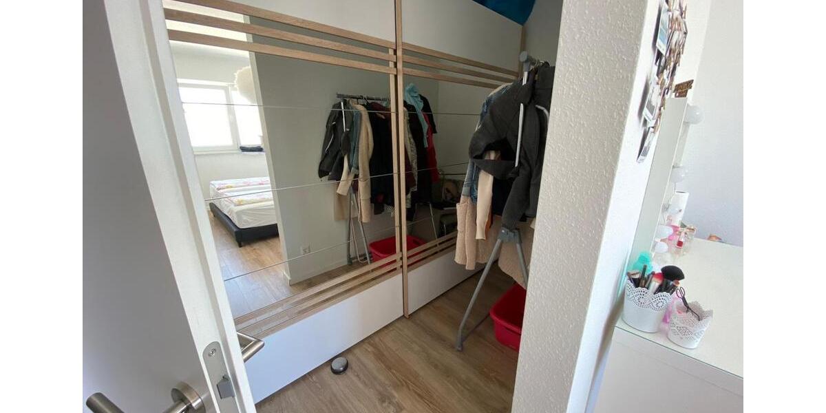 Dachgeschoßwohnung Bad Wimpfen - 3 Zimmer, 115 m&sup2;, 1.490&euro; | Angebot:25879371