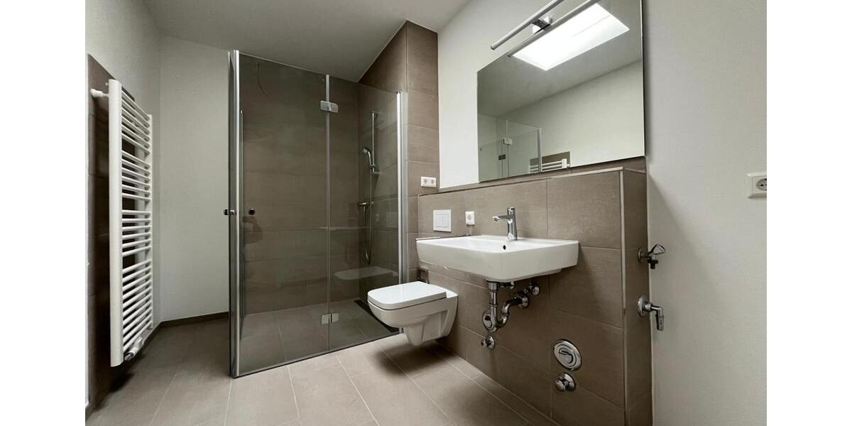 Etagenwohnung Bad Friedrichshall - 4 Zimmer, 133 m&sup2;, 1.794&euro; | Angebot:26068589
