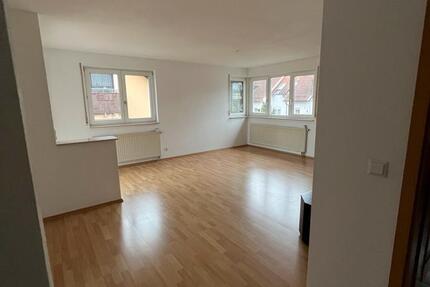 Wohnung Brackenheim - 3.5 Zimmer, 75 m&sup2;, 1.400&euro; | Angebot:25865107