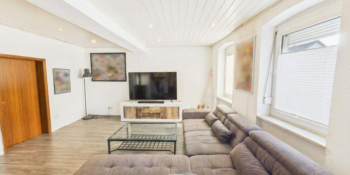 Mehrfamilienhaus, Wohnhaus Aglasterhausen - 5 Zimmer, 170 m&sup2;, 249.000&euro; | Angebot:25696834