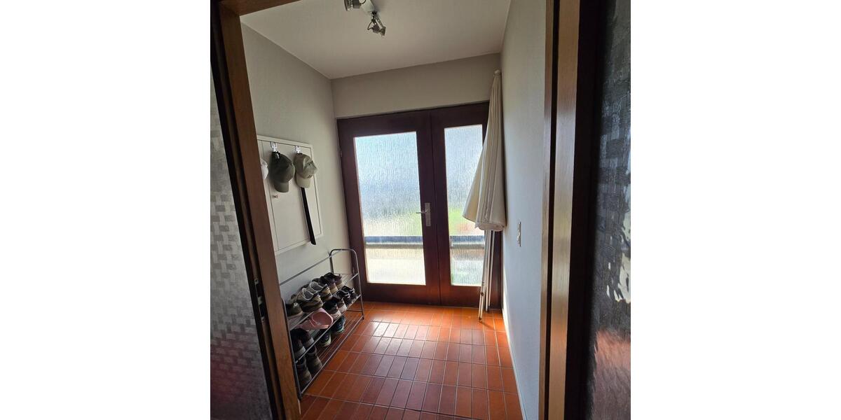 Einfamilienhaus Untereisesheim - 10 Zimmer, 180 m&sup2;, 559.000&euro; | Angebot:25843658