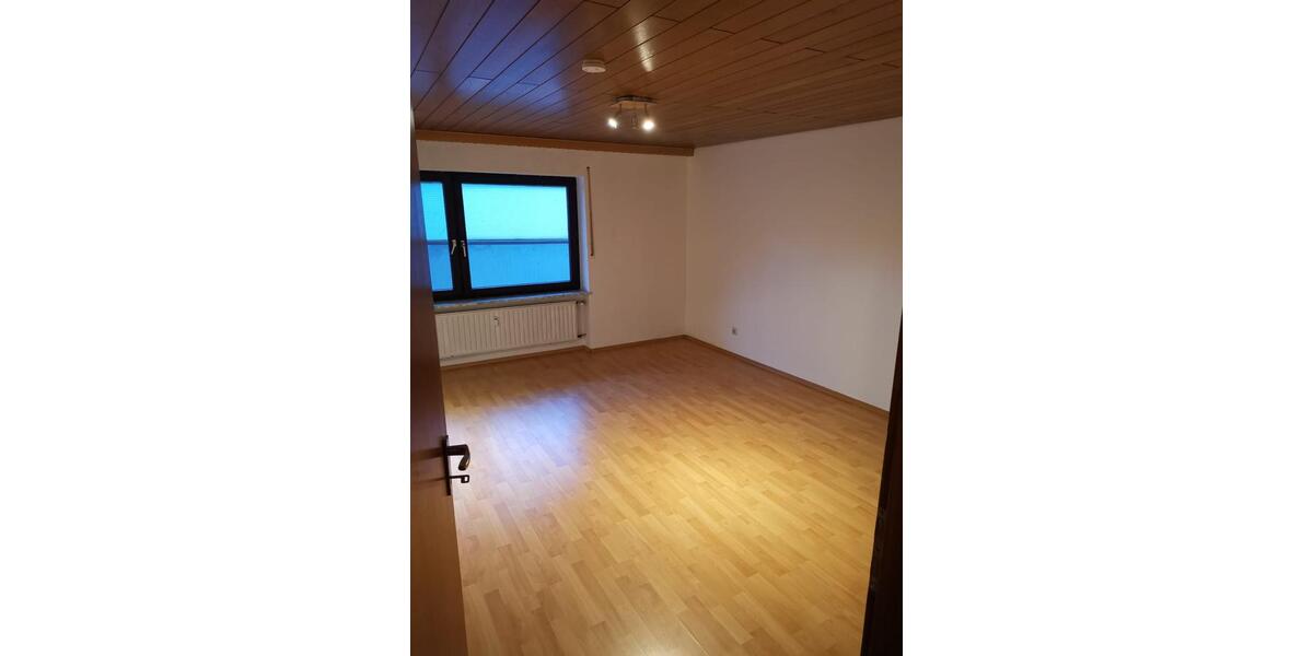 Etagenwohnung Kirchardt - 2 Zimmer, 55 m&sup2;, 630&euro; | Angebot:25919147