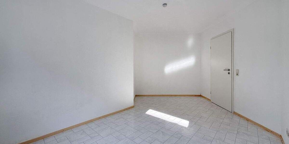 Etagenwohnung Leimen St Ilgen - 2 Zimmer, 64 m&sup2;, 170.000&euro; | Angebot:25676546