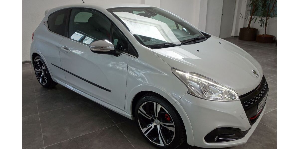 Peugeot 208 106.000 km 8.500 &euro; Mühlacker 75417
