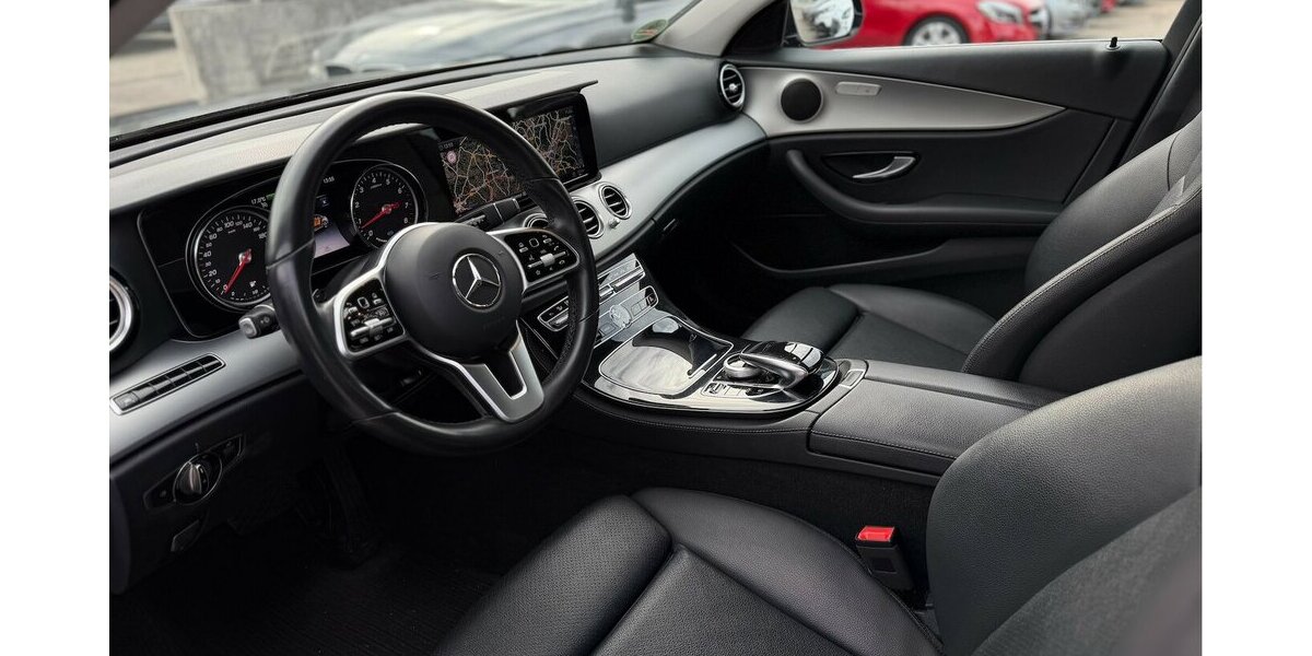 Mercedes-Benz E 200 Limousine 9G-Tronic Navi Leder 245.000 km 19.490 &euro; Neckarsulm 74172