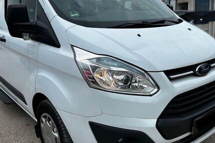 Ford Tourneo Custom 180.000 km 13.999 &euro; Heilbronn 74078