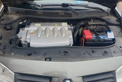 Renault Megane 215.000 km 1.950 &euro; Königsbach-Stein 75203