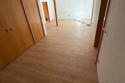 Wohnung Ötisheim - 4 Zimmer, 90 m&sup2;, 1.080&euro; | Angebot:24873254