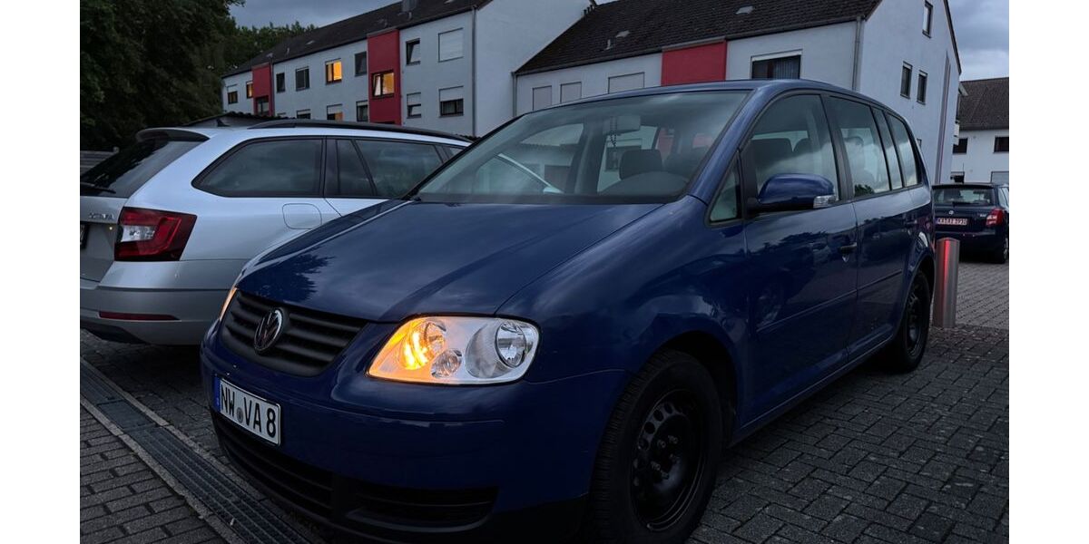 VW Touran 184.777 km 3.650 &euro; Bruchsal 76646