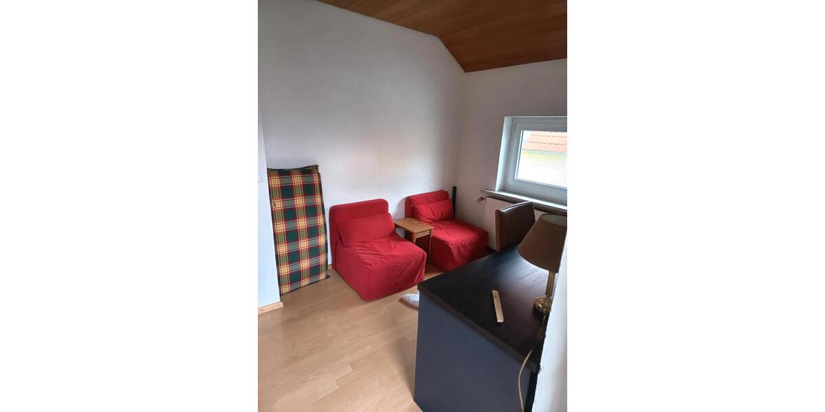 Dachgeschoßwohnung Lauffen am Neckar - 3.5 Zimmer, 80 m&sup2;, 850&euro; | Angebot:25540129