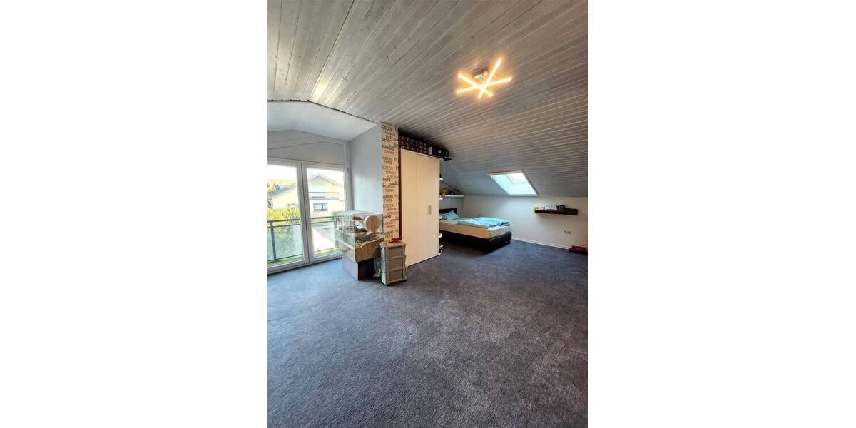 Einfamilienhaus Sinsheim Reihen - 8 Zimmer, 243 m&sup2;, 687.000&euro; | Angebot:25731533