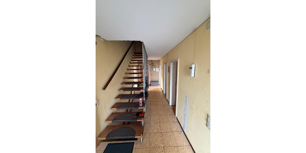 Einfamilienhaus Oberderdingen - 7 Zimmer, 200 m&sup2;, 399.000&euro; | Angebot:25294244