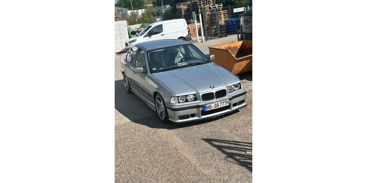 BMW 323 255.600 km 7.900 &euro; Leimen 69181