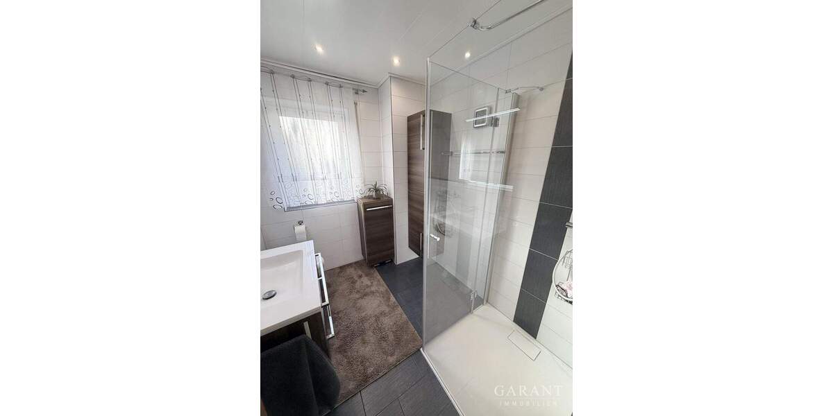 Einfamilienhaus Sinsheim Dühren - 7 Zimmer, 190 m&sup2;, 645.000&euro; | Angebot:25730296