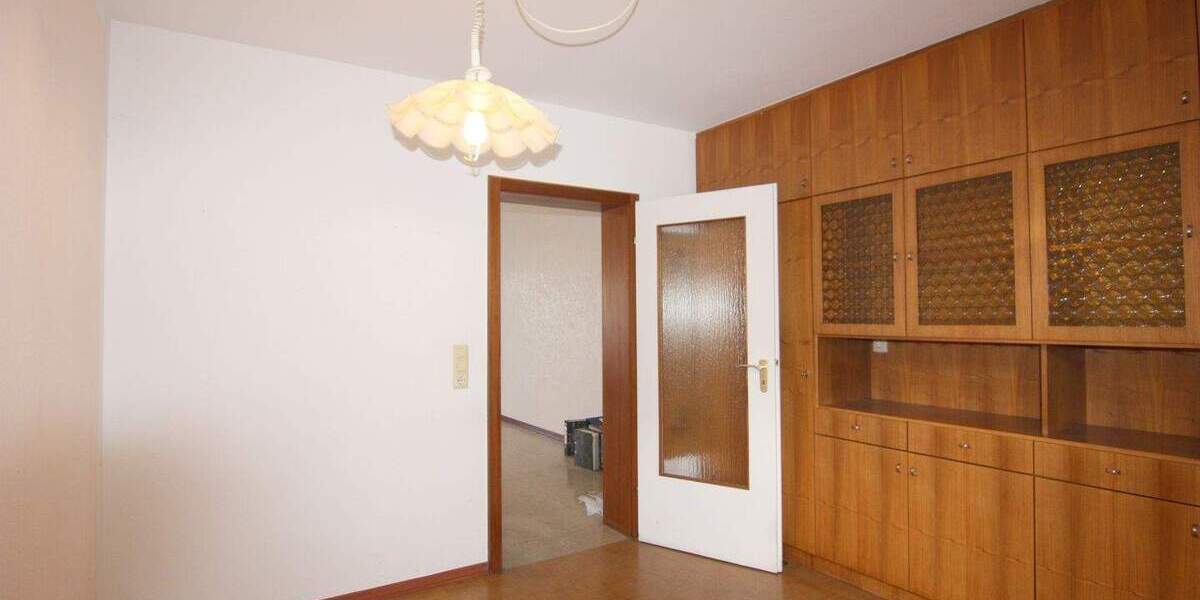 Reihenmittelhaus Walldorf - 8 Zimmer, 239 m&sup2;, 568.000&euro; | Angebot:25779486