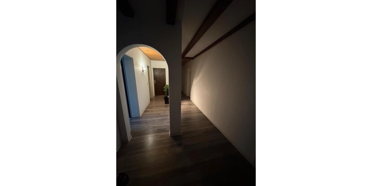Etagenwohnung Heilbronn - 10 Zimmer, 250 m&sup2;, 3.000&euro; | Angebot:25325027