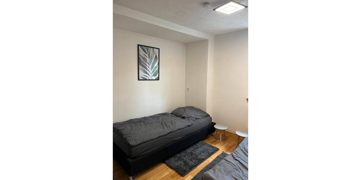 Etagenwohnung Heilbronn - 3 Zimmer, 8 m&sup2;, 500&euro; | Angebot:24891170