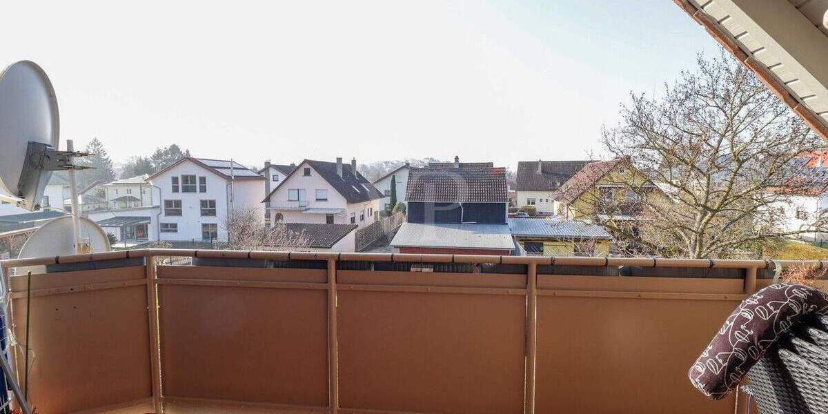 Etagenwohnung Ubstadt-Weiher Zeutern - 4 Zimmer, 90 m&sup2;, 299.000&euro; | Angebot:25670884