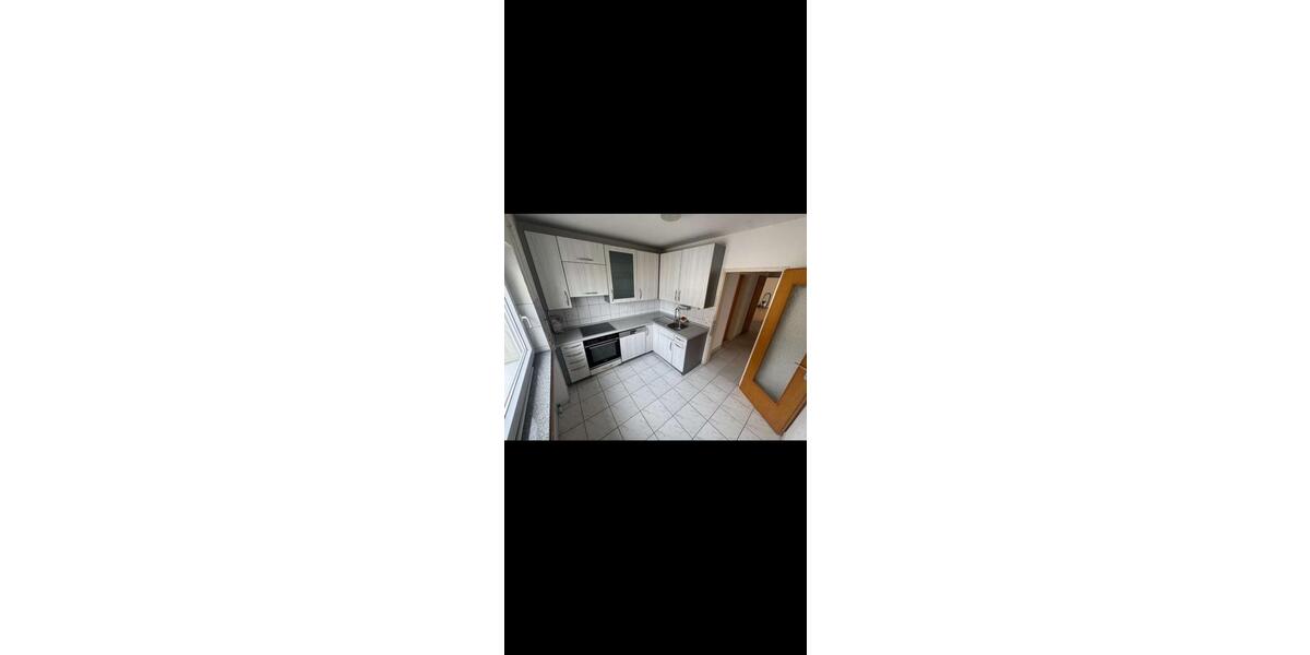 Etagenwohnung Neckarsulm - 3.5 Zimmer, 80 m&sup2;, 1.450&euro; | Angebot:25893580