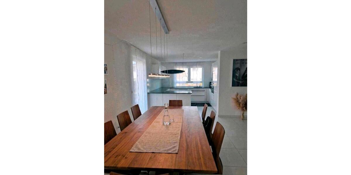 Doppelhaushälfte Neckarsulm - 9 Zimmer, 200 m&sup2;, 749.000&euro; | Angebot:25945595