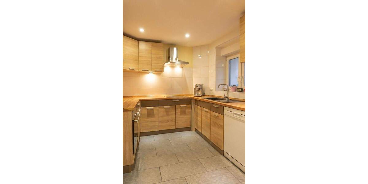 Einfamilienhaus Meckesheim Mönchzell - 7 Zimmer, 280 m&sup2;, 615.000&euro; | Angebot:25686948