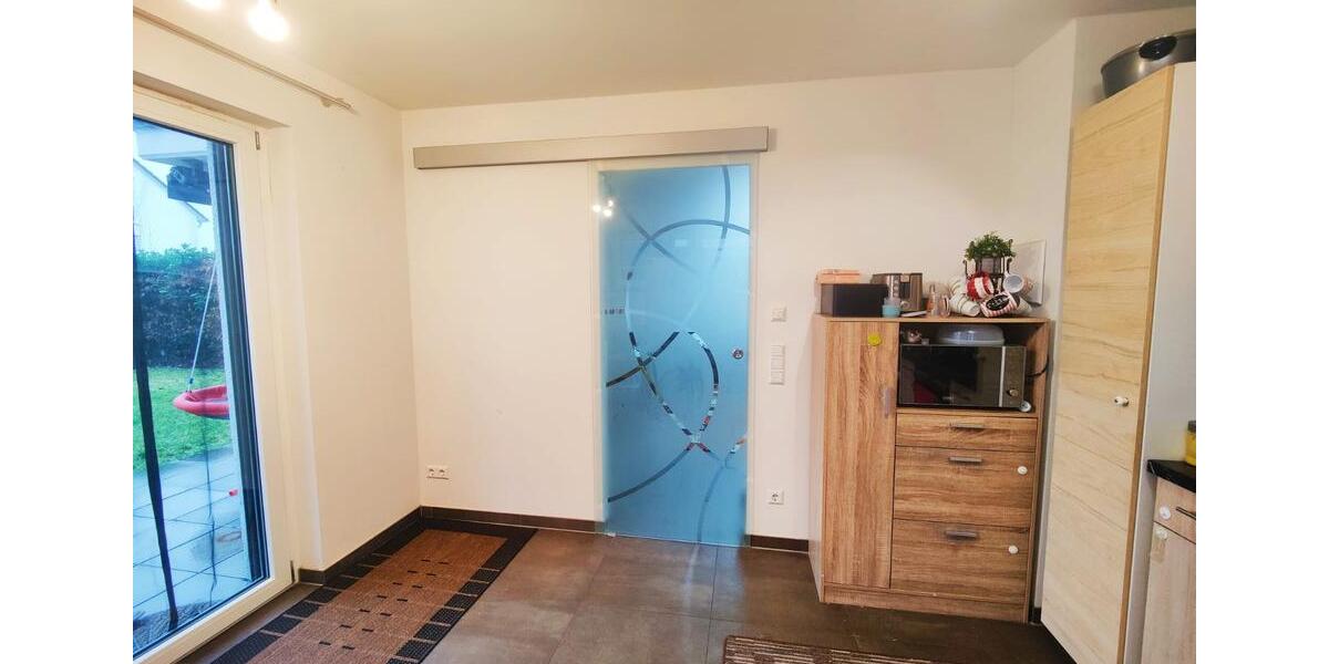 Erdgeschoßwohnung Bönnigheim - 3 Zimmer, 93 m&sup2;, 1.255&euro; | Angebot:25164998